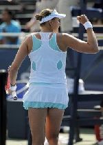 Петрова, обыграв Кириленко, стала первой финалисткой Нью-Хейвена (28.08.2010)